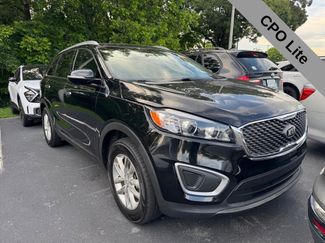Used 2018 Kia Sorento FWD video 1