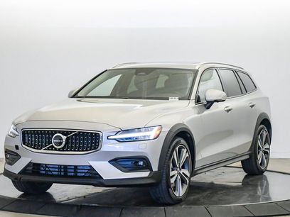 Certified 2025 Volvo V60 B5 Cross Country Plus