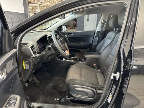 Used 2022 Kia Sportage LX FWD image 11