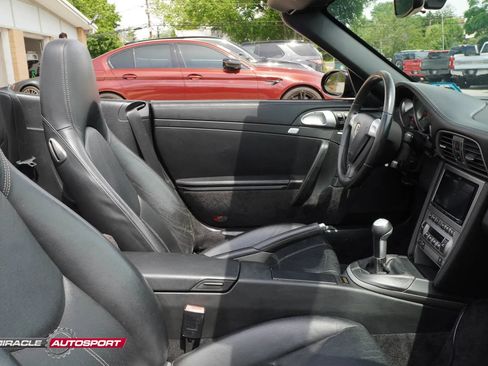 Used 2006 Porsche 911 Carrera 4 AWD/4WD image 29