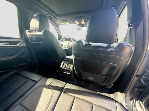 Used 2023 BMW X3 sDrive30i w/ Convenience Package RWD image 30