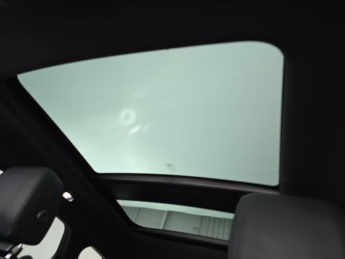 Used 2022 Land Rover Range Rover Evoque R-Dynamic S image 30