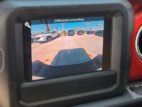 Used 2020 Jeep Gladiator Rubicon w/ Trailer Tow Package image 28