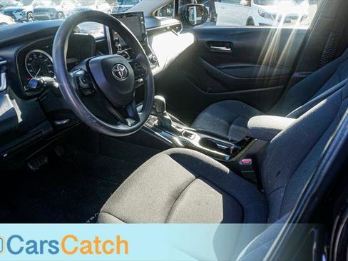 Used 2021 Toyota Corolla LE image 18