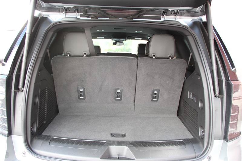 Used 2025 Chevrolet Tahoe LT w/ Comfort Package AWD/4WD image 24