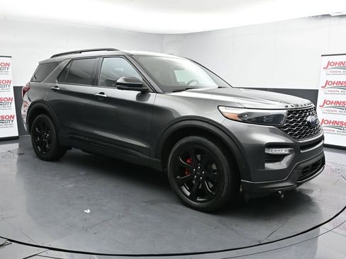 Used 2020 Ford Explorer ST w/ ST Street Pack image 2