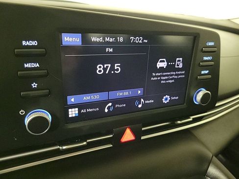 Used 2024 Hyundai Elantra SE image 16