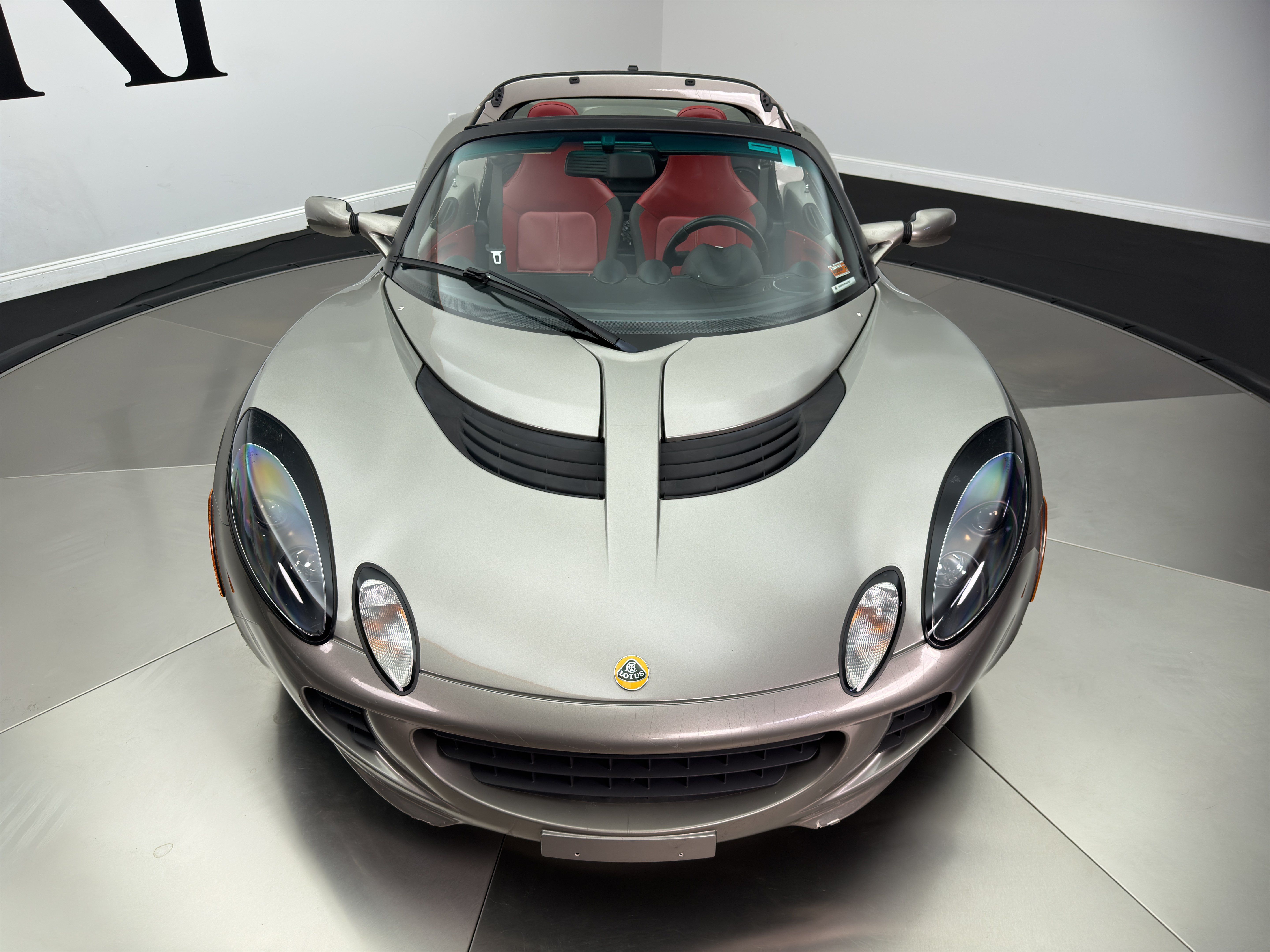 Used 2005 Lotus Elise RWD image 17
