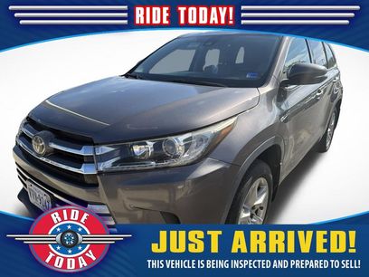 Used 2017 Toyota Highlander Limited