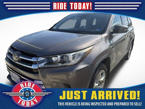 Used 2017 Toyota Highlander Limited AWD/4WD image 1