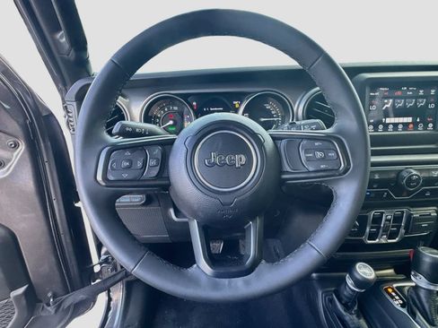 Certified 2023 Jeep Wrangler Unlimited w/ Convenience Group AWD/4WD image 12