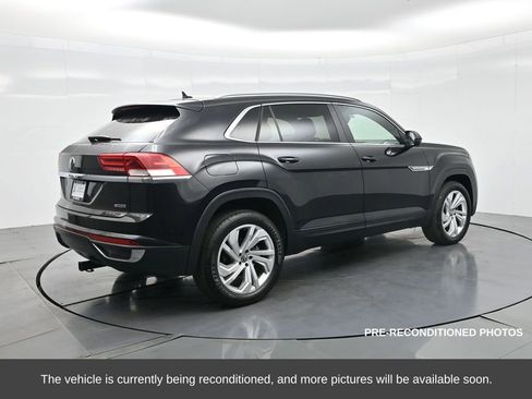 Used 2020 Volkswagen Atlas Cross Sport SEL image 7