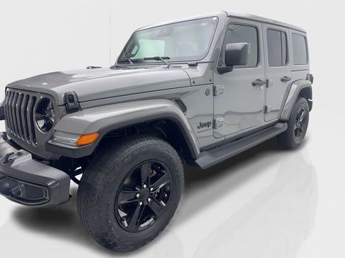 Used 2023 Jeep Wrangler Altitude image 11