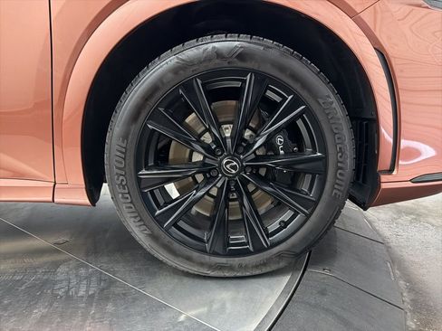 Used 2024 Lexus RX 500h F Sport image 9