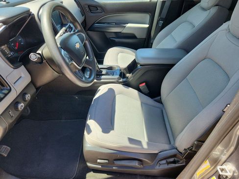 Used 2018 Chevrolet Colorado W/T w/ WT Convenience Package AWD/4WD image 10
