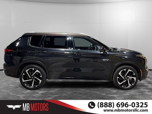 Used 2023 Mitsubishi Outlander SEL 40th Anniversary image 2