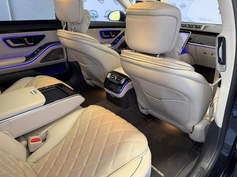 Used 2022 Mercedes-Benz S 580 4MATIC Sedan w/ AMG Line Package image 29