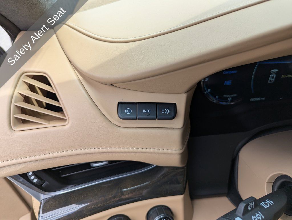 Used 2020 Cadillac Escalade Platinum AWD/4WD image 19