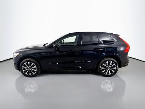 Used 2025 Volvo XC60 B5 Plus image 6