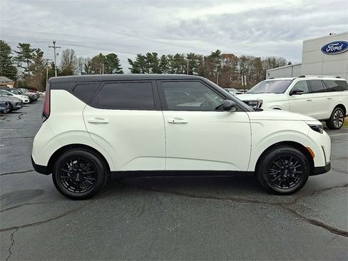 Used 2025 Kia Soul S image 8