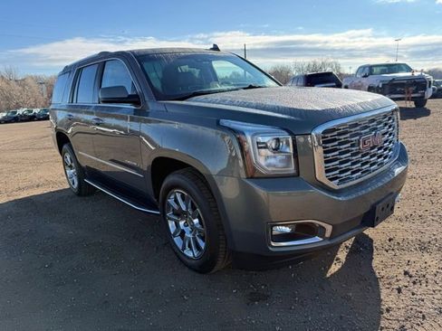 Used 2018 GMC Yukon Denali image 7