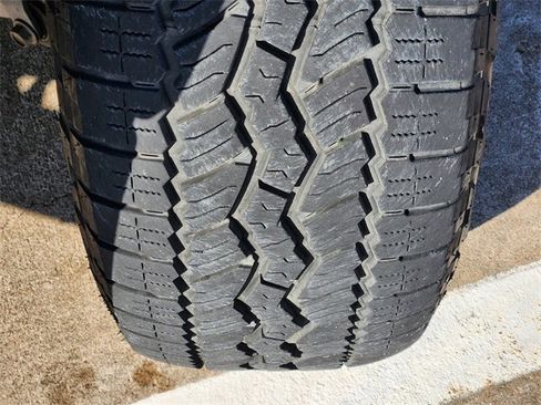 Used 2022 RAM 1500 Limited image 11