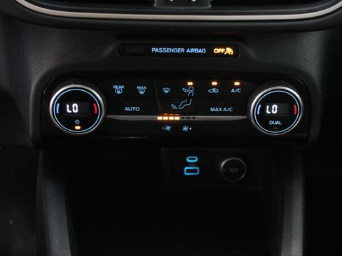 Used 2021 Ford Escape SE w/ SE Sport Appearance Package FWD image 20