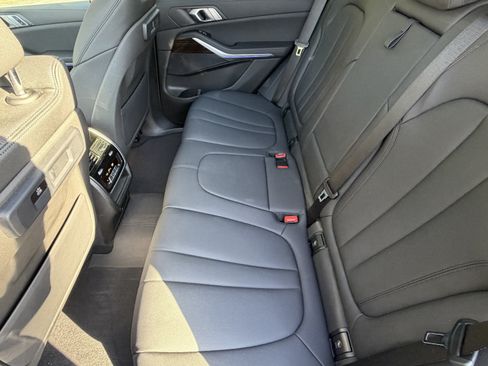 Used 2020 BMW X5 xDrive40i w/ Convenience Package AWD/4WD image 31