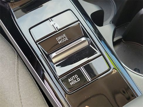 Used 2022 Hyundai Sonata SE w/ Preferred Accessory Package image 24