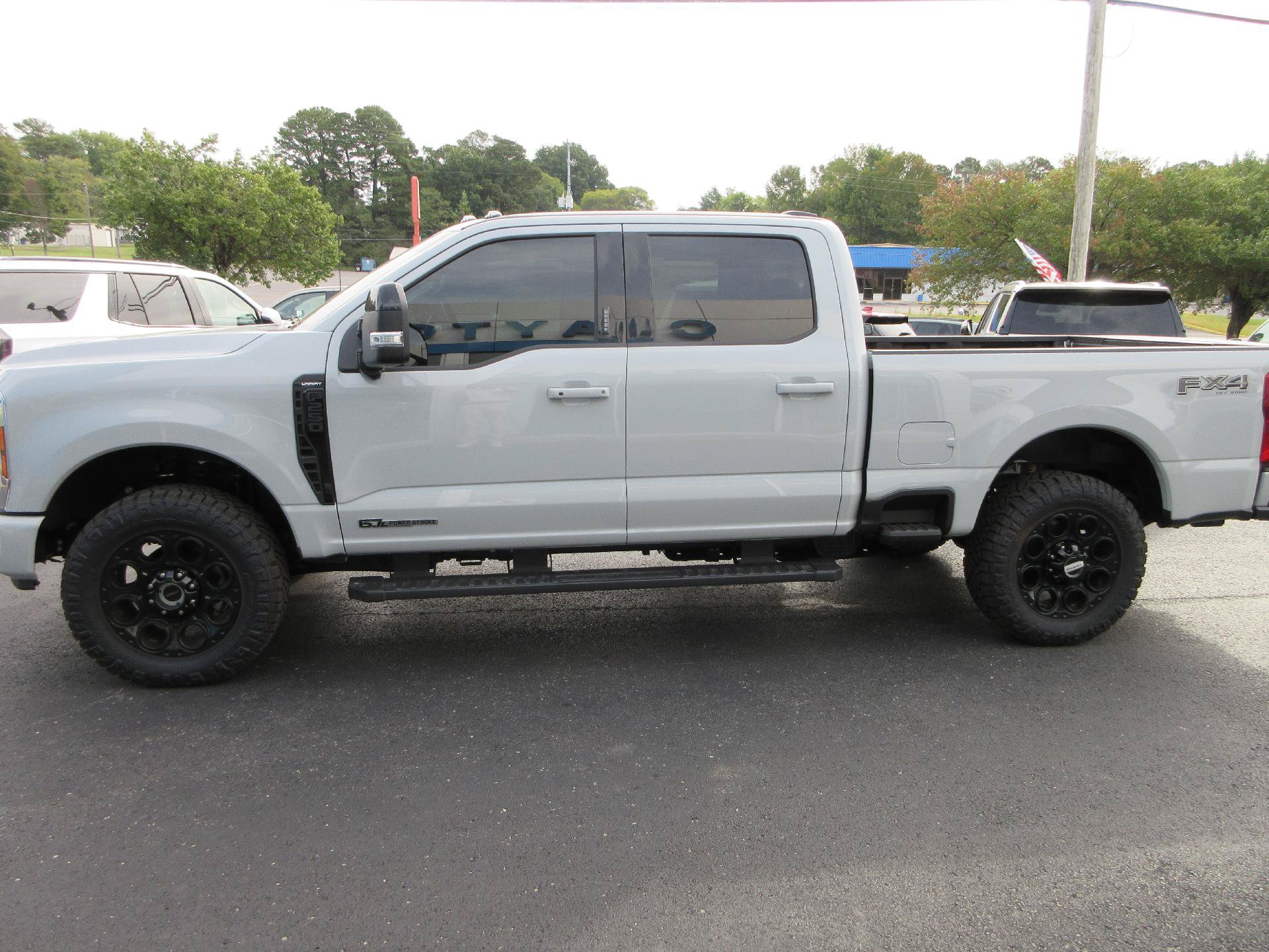 Used 2026 Ford F250 Lariat w/ Black Appearance Package AWD/4WD image 7