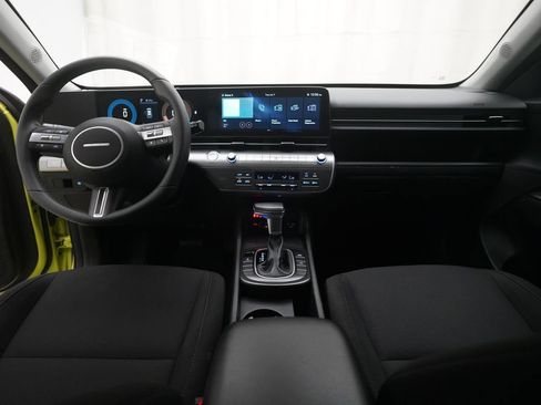Used 2024 Hyundai Kona SEL AWD/4WD image 5