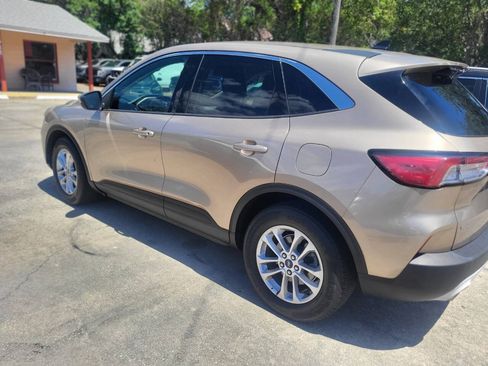 Used 2020 Ford Escape SE FWD image 35