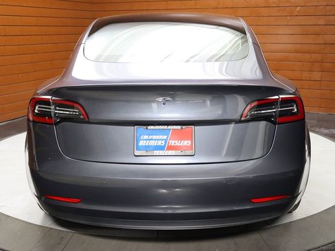 Used 2023 Tesla Model 3 Standard Range image 56