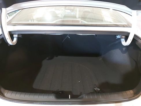 Certified 2025 Hyundai Elantra SEL image 13