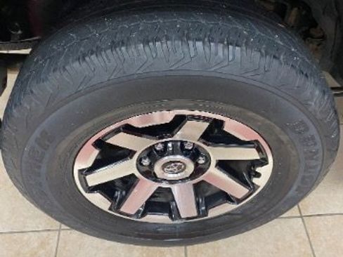 Used 2019 Toyota 4Runner TRD Off-Road image 21