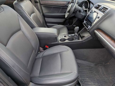 Used 2019 Subaru Outback 3.6R Limited image 22
