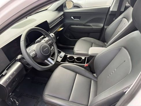 Used 2026 Hyundai Kona SEL Premium AWD/4WD image 6