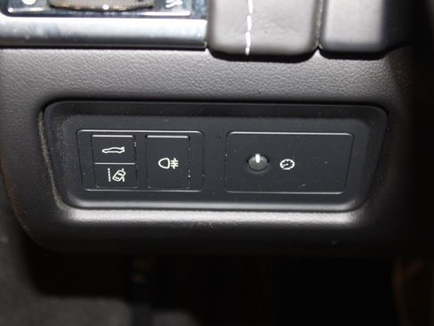 Used 2022 Jaguar F-TYPE R image 16