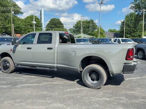 New 2026 RAM 3500 Tradesman AWD/4WD image 4