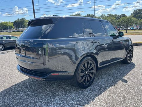 Used 2023 Land Rover Range Rover Autobiography AWD/4WD image 6