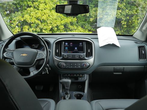 Used 2020 Chevrolet Colorado Z71 image 9