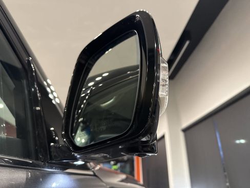 Used 2017 INFINITI QX80 4WD w/ Deluxe Technology Package image 52