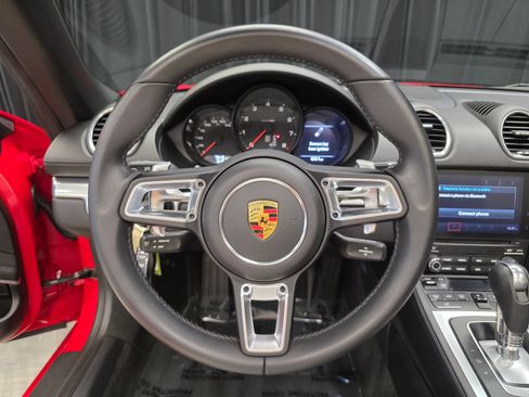 Used 2021 Porsche 718 Boxster RWD image 24