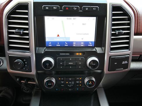 Used 2021 Ford F350 Platinum AWD/4WD image 31