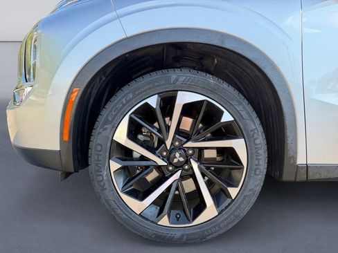 Used 2022 Mitsubishi Outlander SE FWD image 9