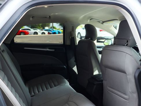 Used 2014 Ford Fusion S image 28