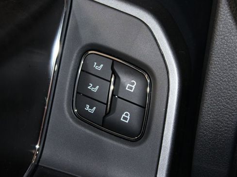 New 2026 Ford F250 Lariat w/ Black Appearance Package image 42