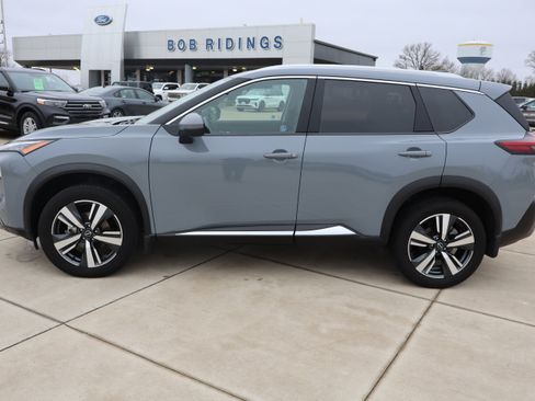 Used 2023 Nissan Rogue SL AWD/4WD image 9