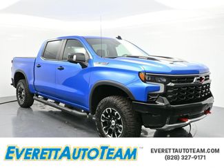 Used 2025 Chevrolet Silverado 1500 ZR2 w/ Technology Package video 1