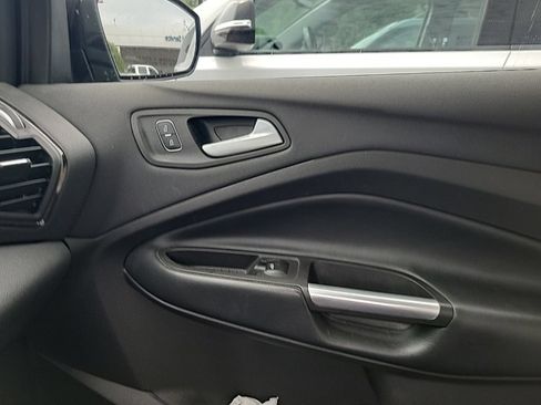 Used 2018 Ford Escape SEL w/ Ford Safe & Smart Package FWD image 34